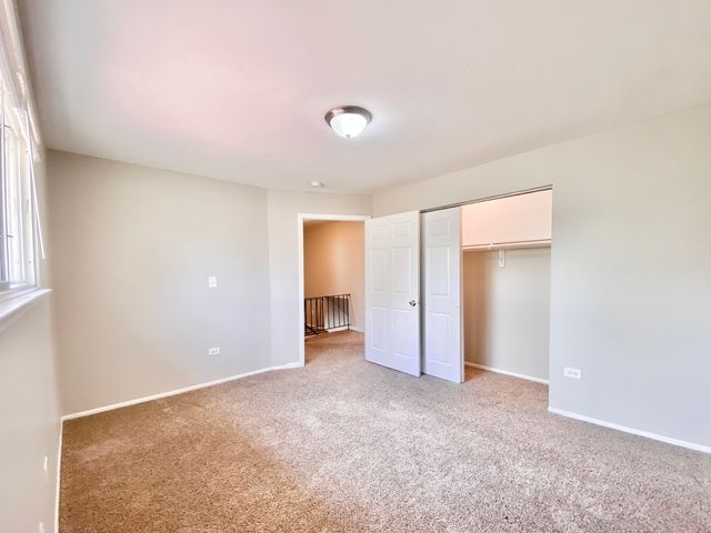 903 Blackhawk Drive, University Park, IL 60484