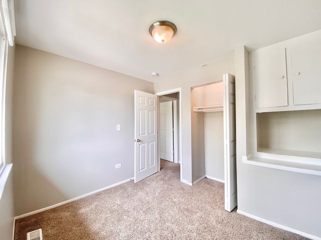 903 Blackhawk Drive, University Park, IL 60484