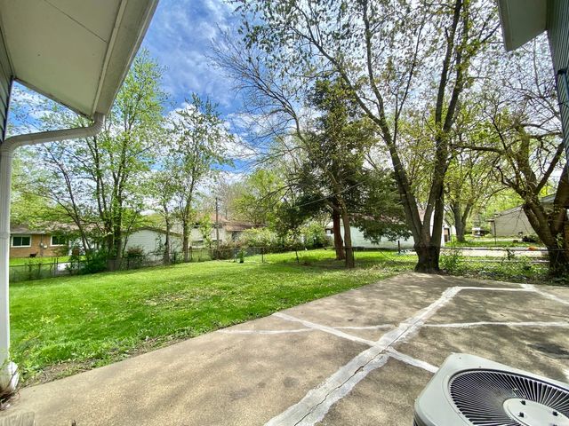 903 Blackhawk Drive, University Park, IL 60484