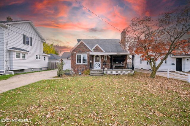 357 Hillside Drive, Rossford, OH 43460