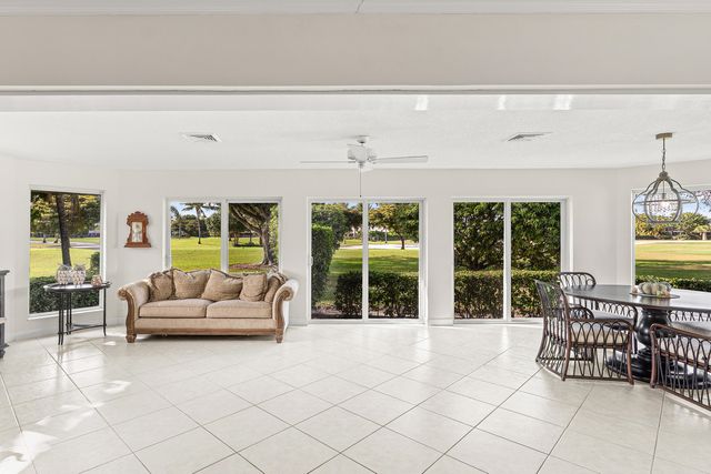 383 Villa Drive S, Atlantis, FL 33462