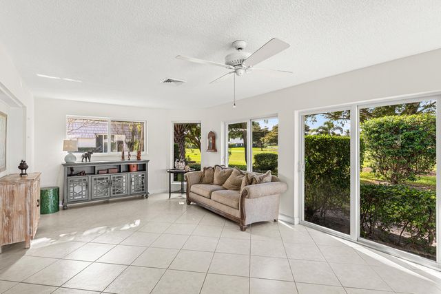 383 Villa Drive S, Atlantis, FL 33462
