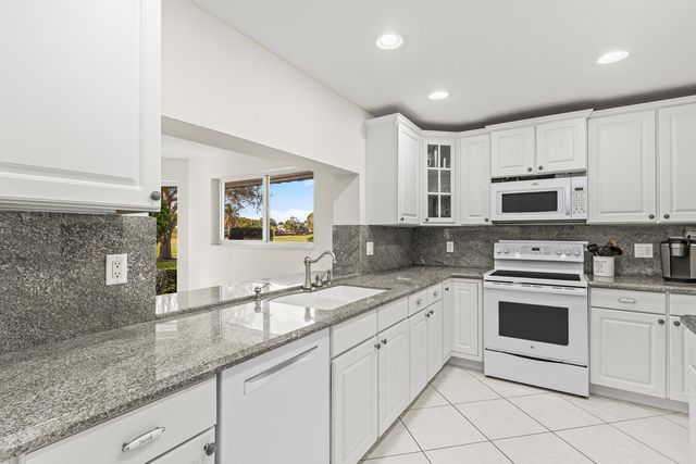 383 Villa Drive S, Atlantis, FL 33462