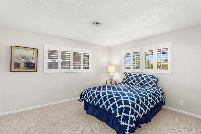383 Villa Drive S, Atlantis, FL 33462