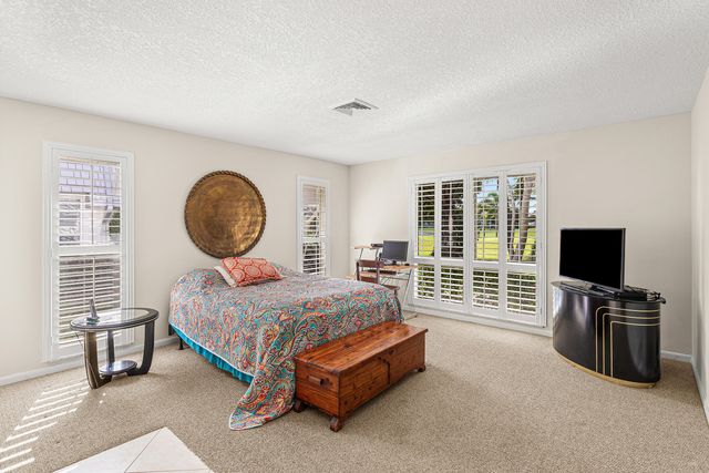 383 Villa Drive S, Atlantis, FL 33462