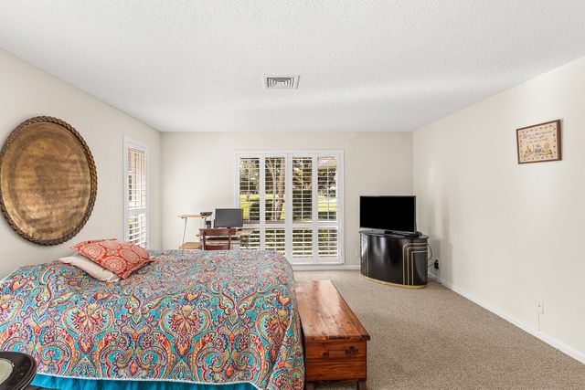 383 Villa Drive S, Atlantis, FL 33462