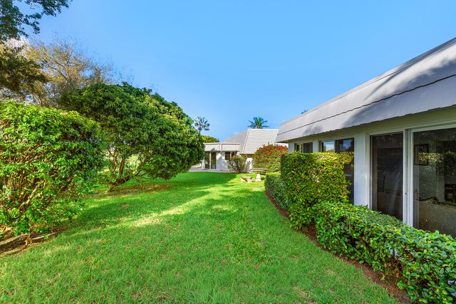 383 Villa Drive S, Atlantis, FL 33462