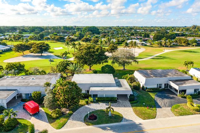 383 Villa Drive S, Atlantis, FL 33462