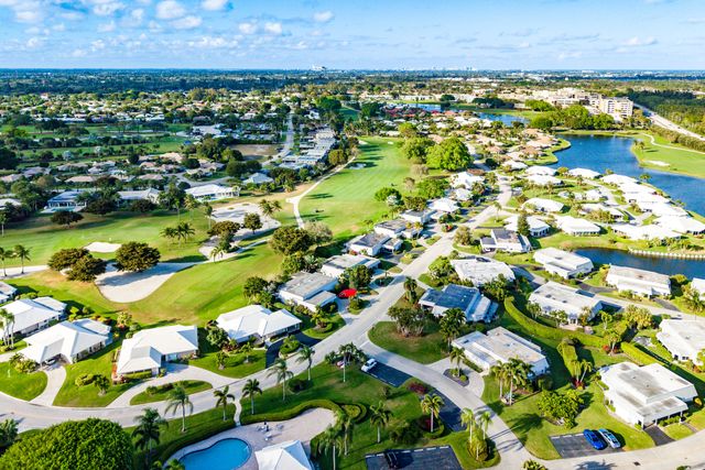 383 Villa Drive S, Atlantis, FL 33462