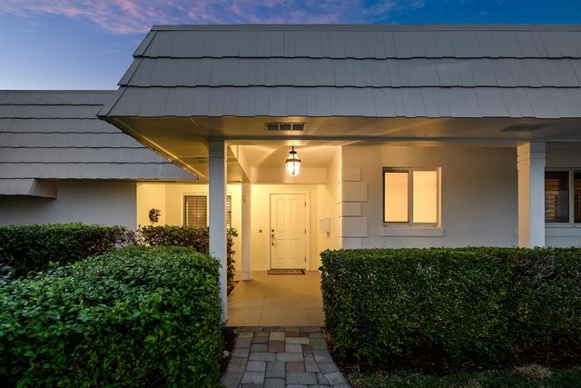 383 Villa Drive S, Atlantis, FL 33462