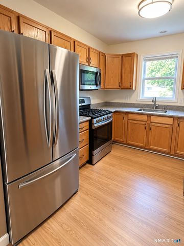 5 Rockland Road B4, Norwalk, CT 06854