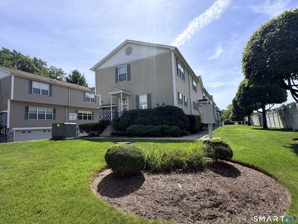 5 Rockland Road B4, Norwalk, CT 06854