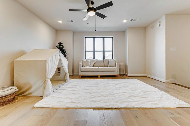 7606 Redwoods Forest Drive, Katy, TX 77493