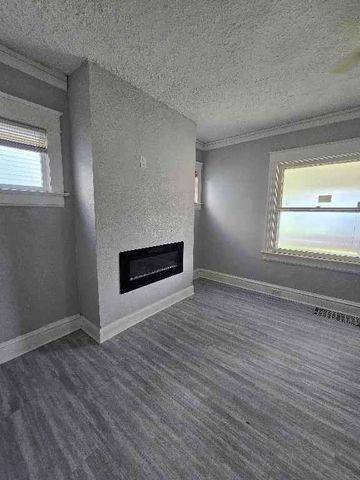 3503 E 25th Street, Kansas City, MO 64127