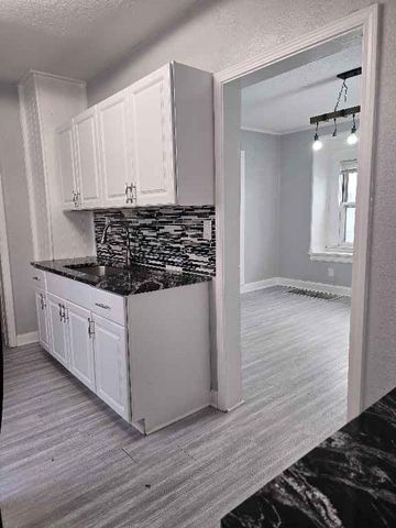 3503 E 25th Street, Kansas City, MO 64127
