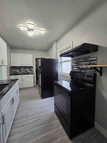 3503 E 25th Street, Kansas City, MO 64127