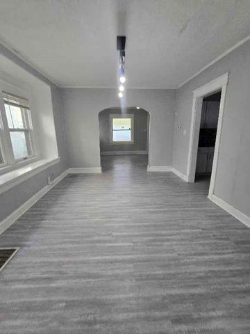 3503 E 25th Street, Kansas City, MO 64127