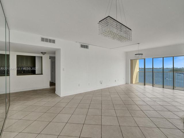 300 Bayview Dr 906, Sunny Isles Beach, FL 33160