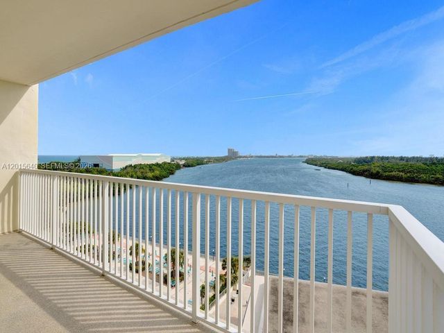 300 Bayview Dr 906, Sunny Isles Beach, FL 33160