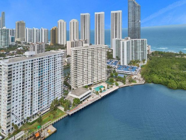 300 Bayview Dr 906, Sunny Isles Beach, FL 33160