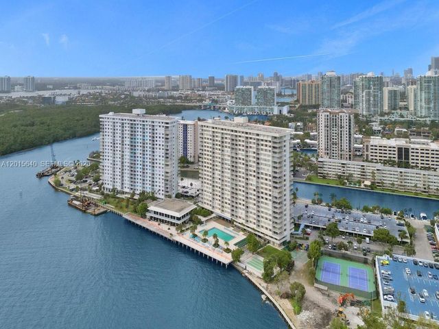 300 Bayview Dr 906, Sunny Isles Beach, FL 33160