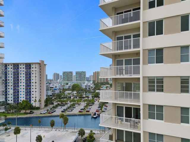 300 Bayview Dr 906, Sunny Isles Beach, FL 33160