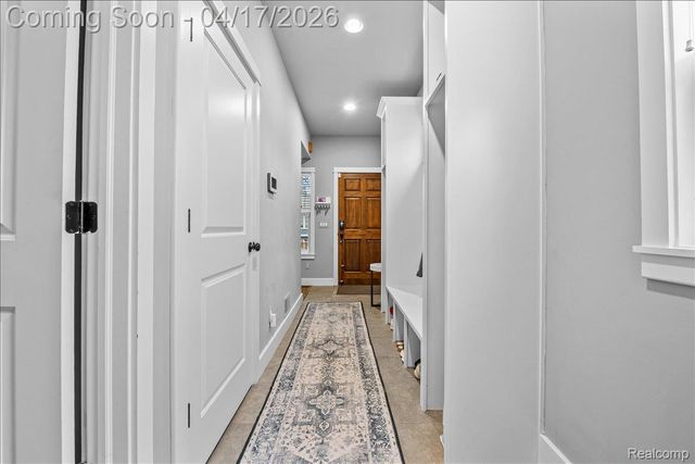 903 Hilldale Drive, Royal Oak, MI 48067