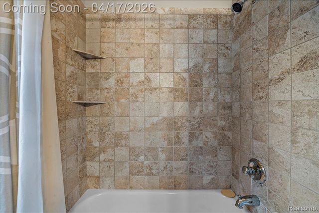 903 Hilldale Drive, Royal Oak, MI 48067