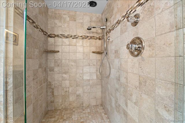 903 Hilldale Drive, Royal Oak, MI 48067