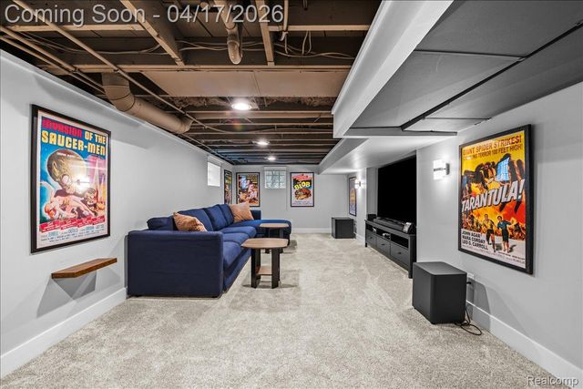 903 Hilldale Drive, Royal Oak, MI 48067