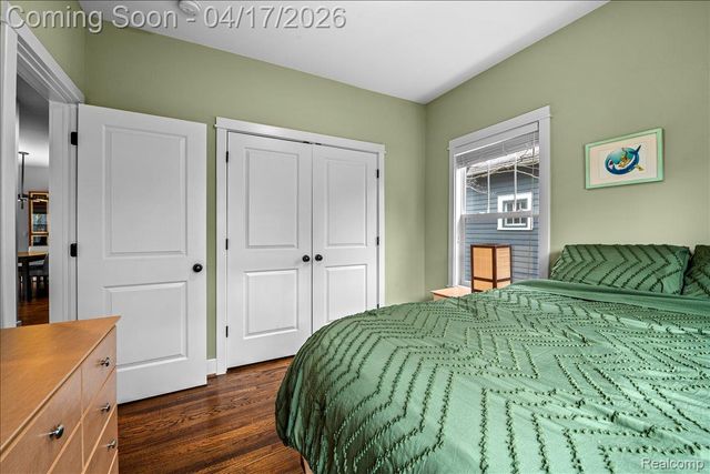 903 Hilldale Drive, Royal Oak, MI 48067