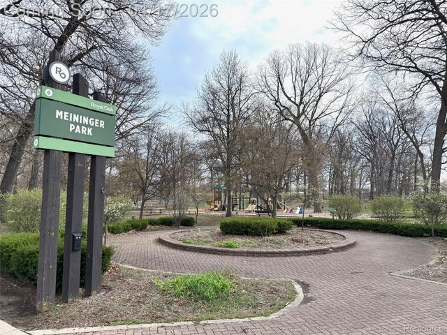 903 Hilldale Drive, Royal Oak, MI 48067