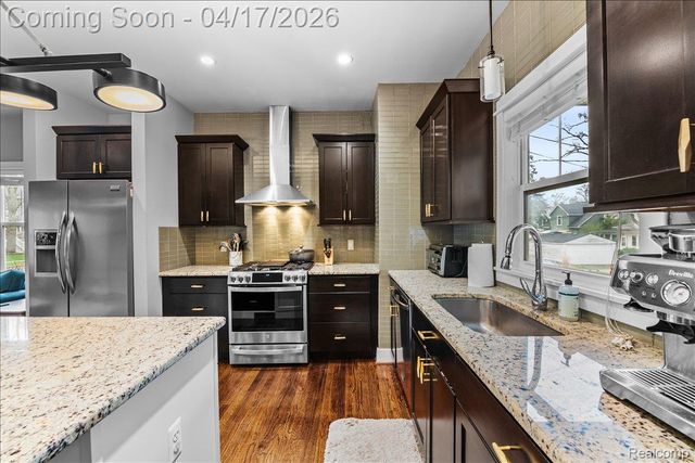 903 Hilldale Drive, Royal Oak, MI 48067