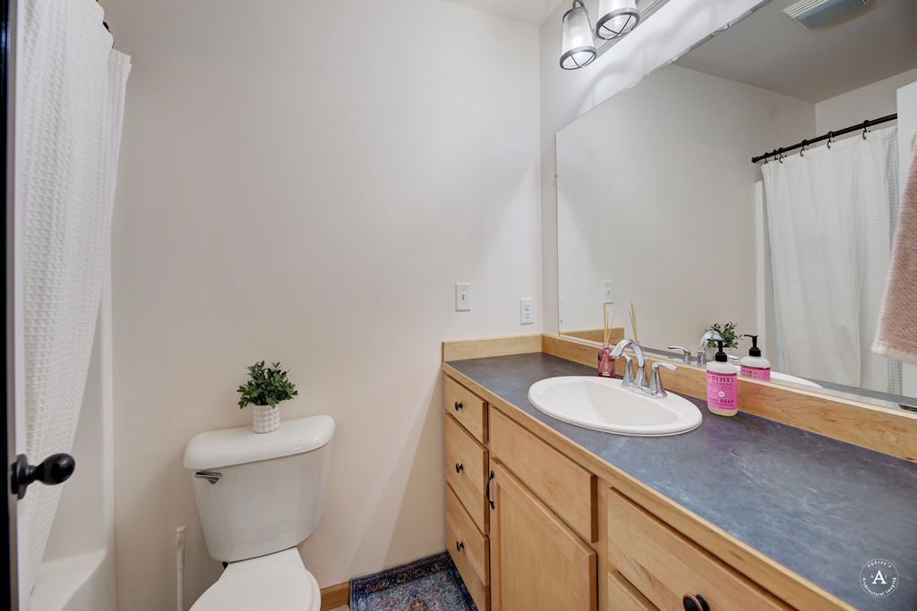 Image 16 of property listing at 1162 Antares Road, Helena, MT 59602