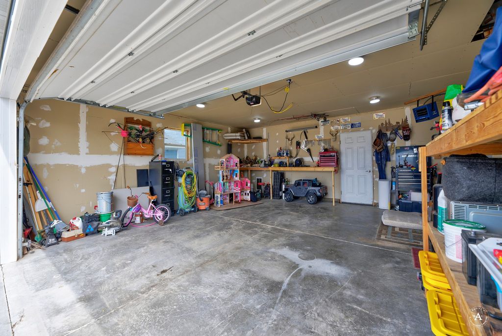 Image 34 of property listing at 1162 Antares Road, Helena, MT 59602
