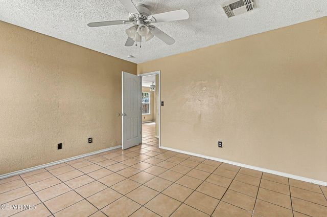 3436 Tierra Zafiro Drive, El Paso, TX 79938