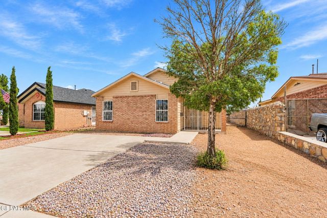 3436 Tierra Zafiro Drive, El Paso, TX 79938