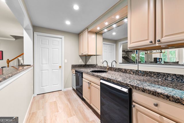 209 River Oaks Drive, Lagrange, GA 30240