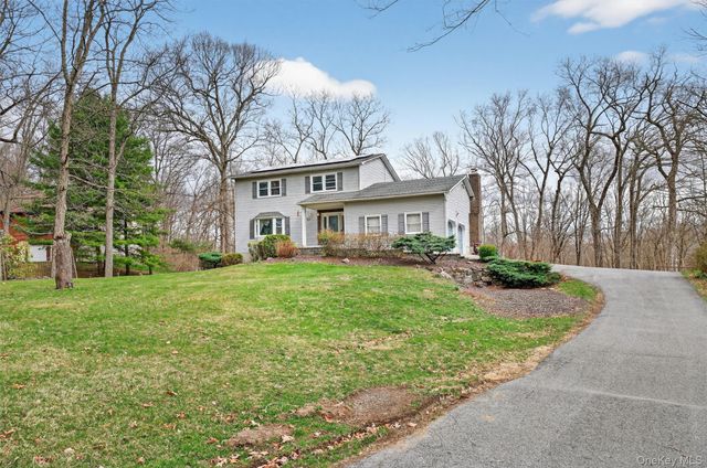 24 Pellbridge Drive, Hopewell Junction, NY 12533