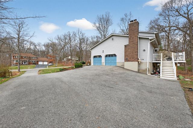 24 Pellbridge Drive, Hopewell Junction, NY 12533