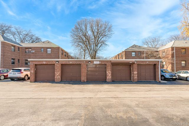 86-40 155th 1R, Howard Beach, NY 11414