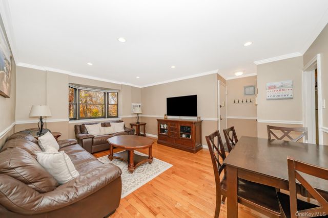 86-40 155th 1R, Howard Beach, NY 11414