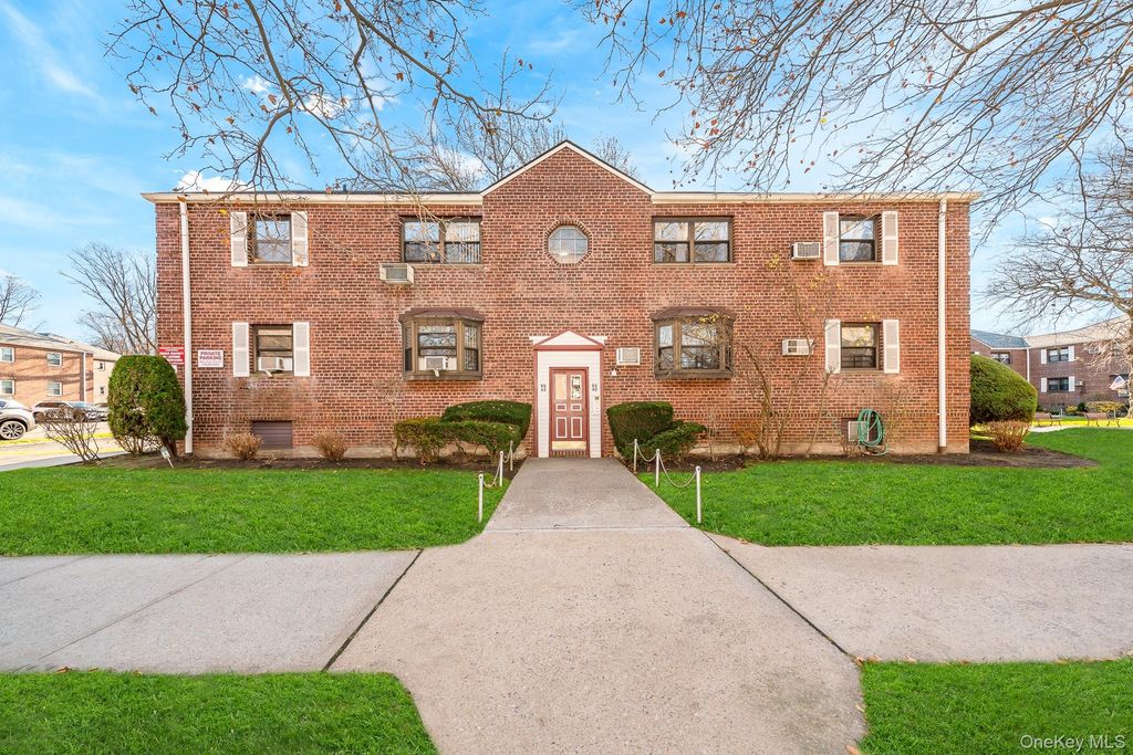 86-40 155th 1R, Howard Beach, NY 11414