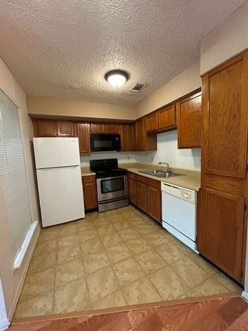 9839 Walnut Street T103, Dallas, TX 75243