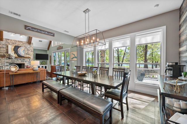 892 Waters Edge Drive, Corsicana, TX 75109