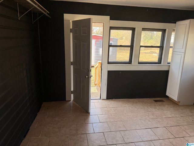 207 S DAVIS AVENUE, Sylacauga, AL 35150