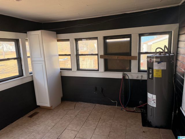 207 S DAVIS AVENUE, Sylacauga, AL 35150