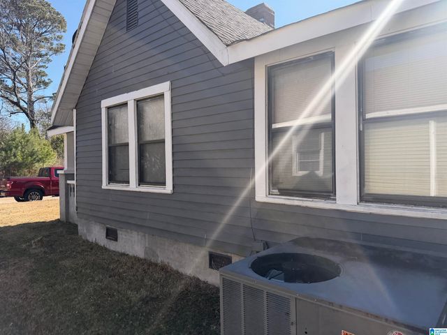 207 S DAVIS AVENUE, Sylacauga, AL 35150