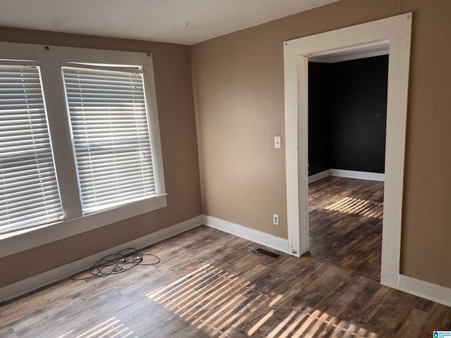 207 S DAVIS AVENUE, Sylacauga, AL 35150