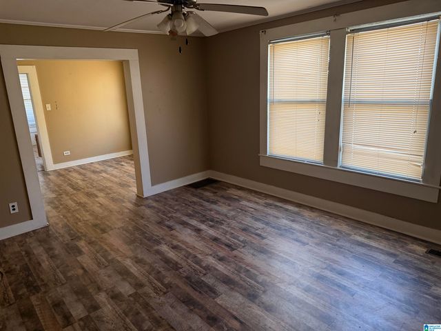 207 S DAVIS AVENUE, Sylacauga, AL 35150